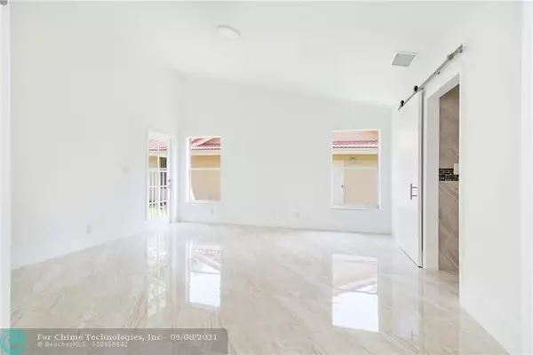 Weston, FL 33326,1735 Lakeshore Cir