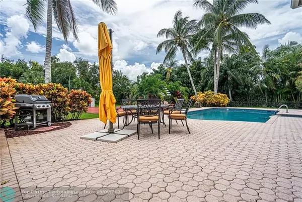 Plantation, FL 33323,12220 NW 12th St