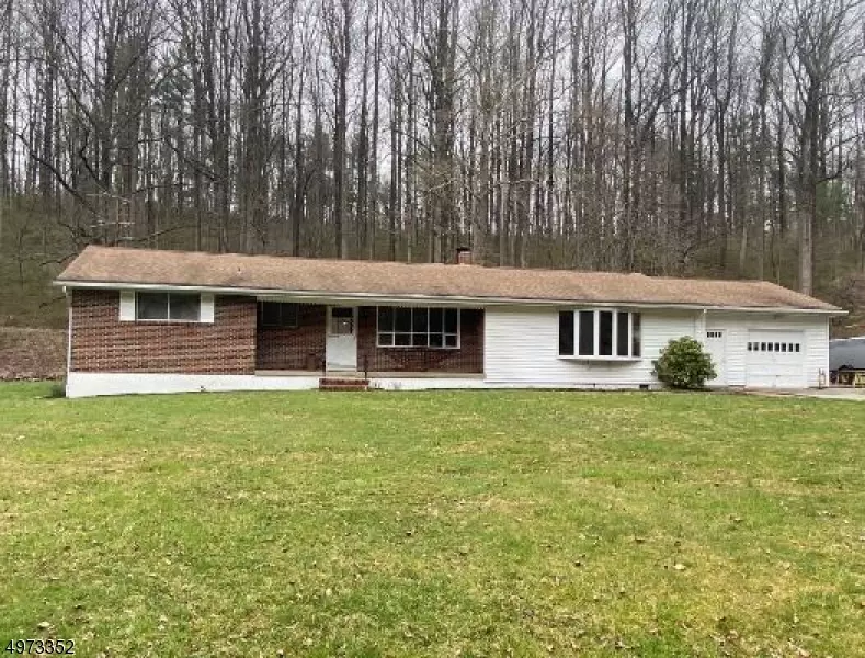 44 HOLLOW RD, Lebanon Twp., NJ 08826