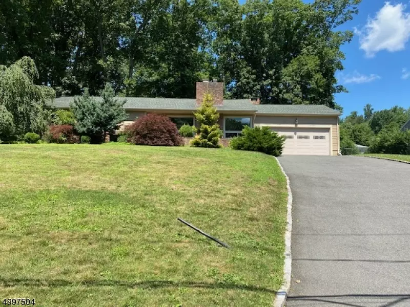 1070 SUNNY VIEW RD, Mountainside Boro, NJ 07092