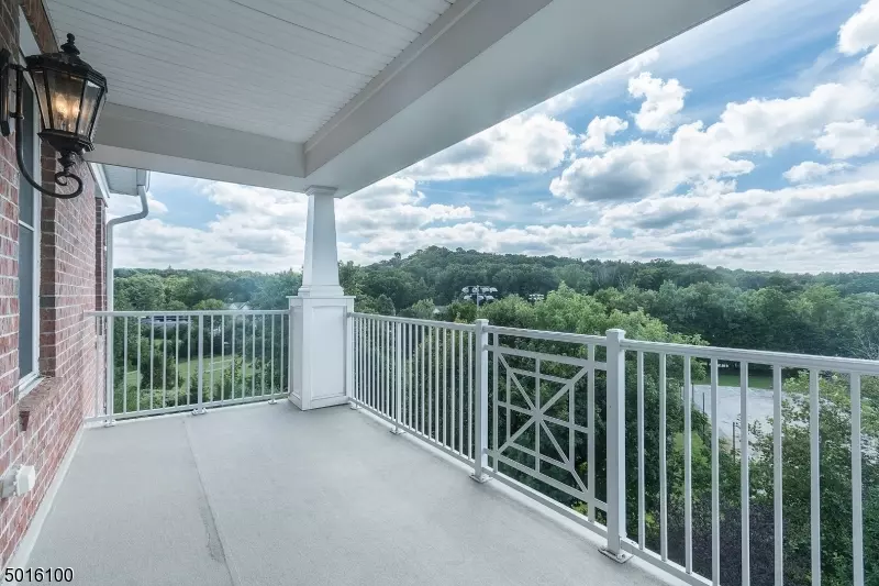 72 FOUR SEASONS DR #72, North Caldwell Boro, NJ 07006