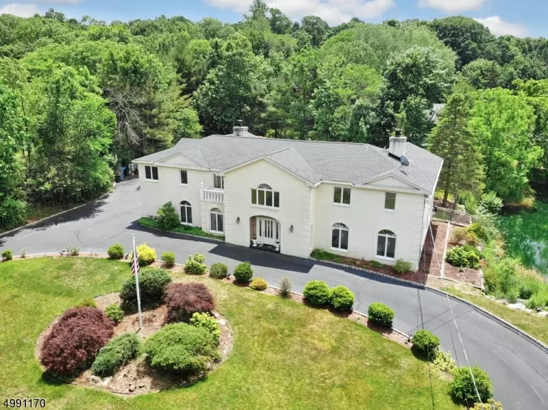 672 KNOLLWOOD RD, Franklin Lakes Boro, NJ 07417