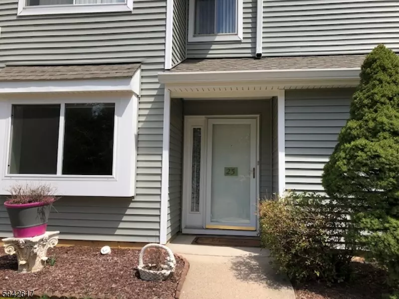 25 SASSAFRAS LN #25, South Brunswick Twp., NJ 08852