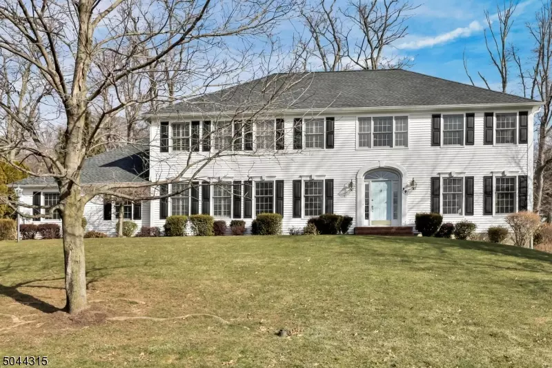 29 WALSINGHAM RD, Mendham Twp., NJ 07945