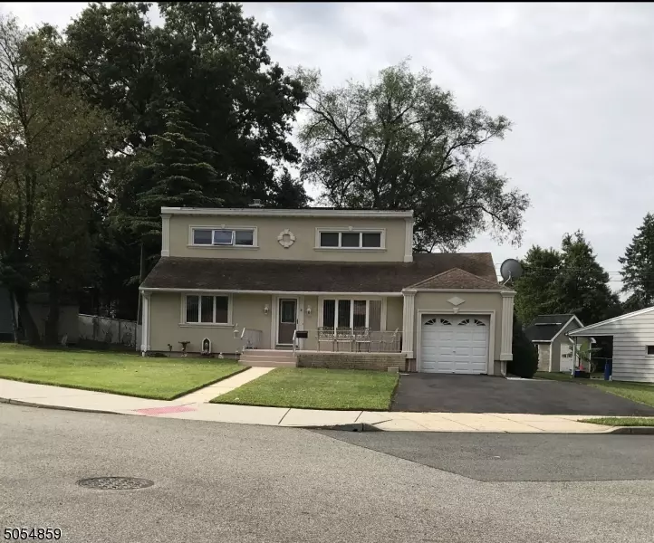 31 Conklin Dr, Clifton City, NJ 07013