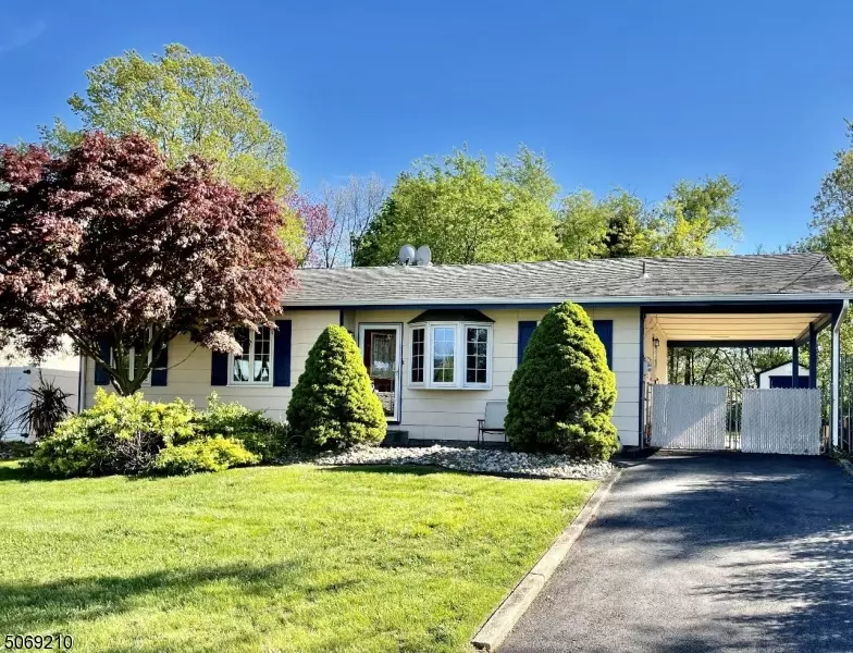 12 Princeton Rd, Old Bridge Twp., NJ 08859