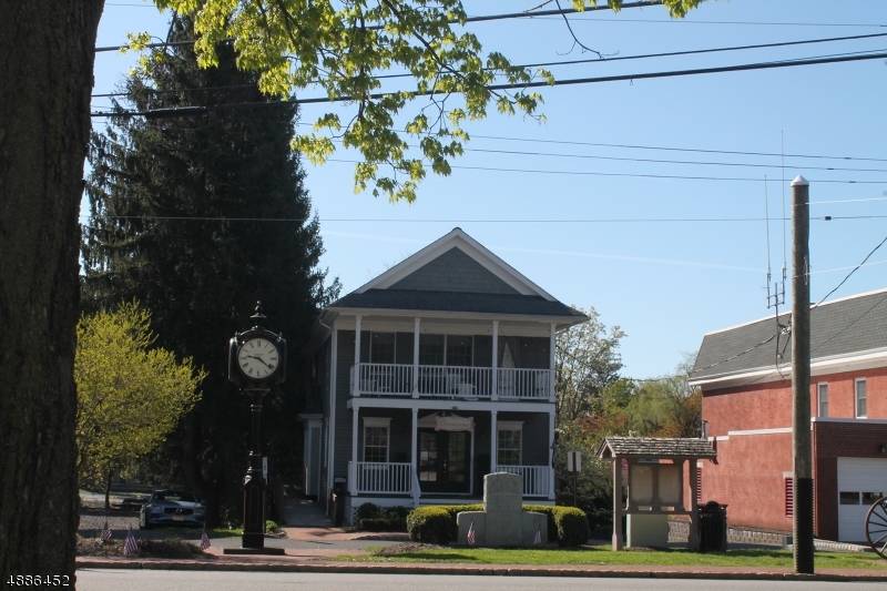 92 MAIN ST, Chester Boro, NJ 07930