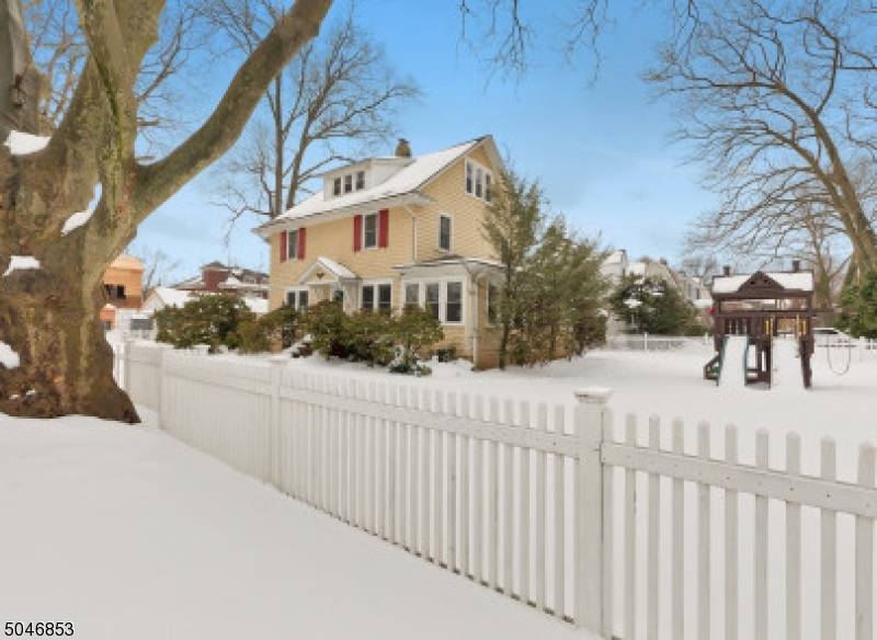 558 Arlington Ave, Westfield Town, NJ 07090