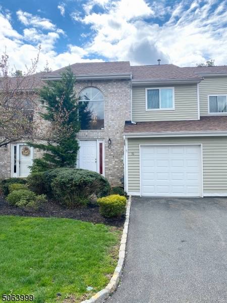 51 Castle Ridge Dr, East Hanover Twp., NJ 07936