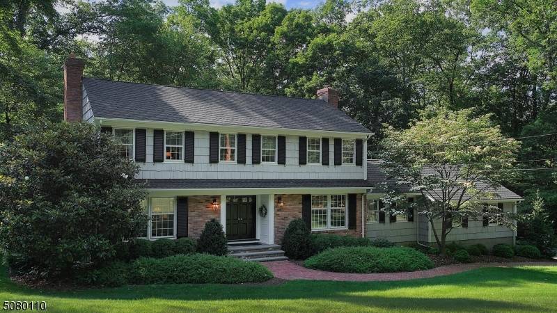 8 Spruce Pl, Bernardsville Boro, NJ 07924