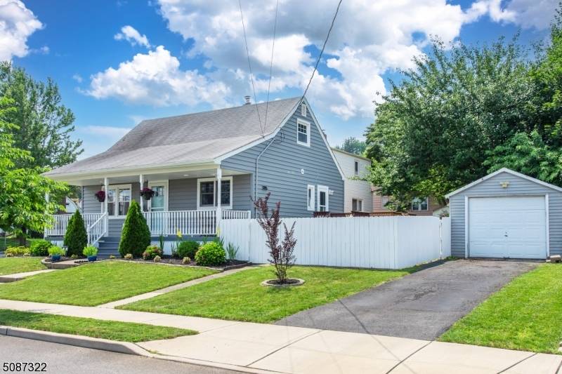 59 Harrington Rd, Clifton City, NJ 07012