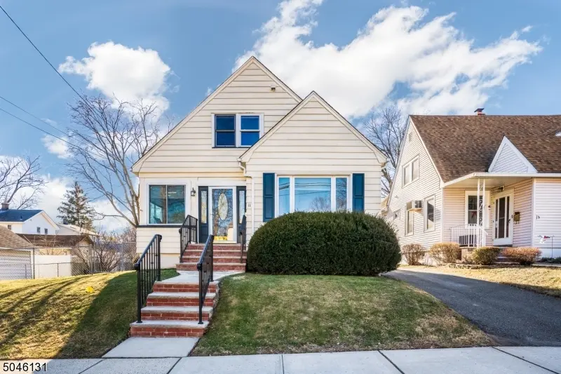 Nutley Twp., NJ 07110,11 CHERRY PL