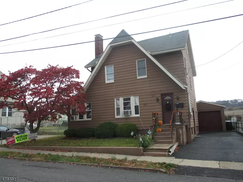 Totowa Boro, NJ 07512,5 Garfield Pl