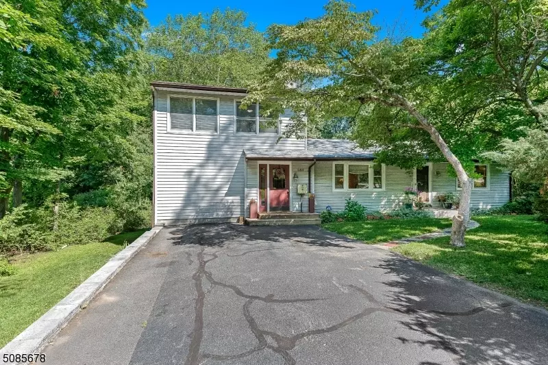 Randolph Twp., NJ 07869,257 W Chrystal St