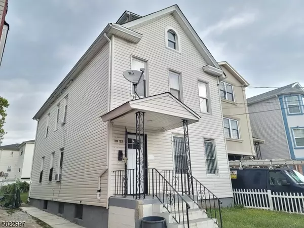 1027 E GRAND ST, Elizabeth City, NJ 07201