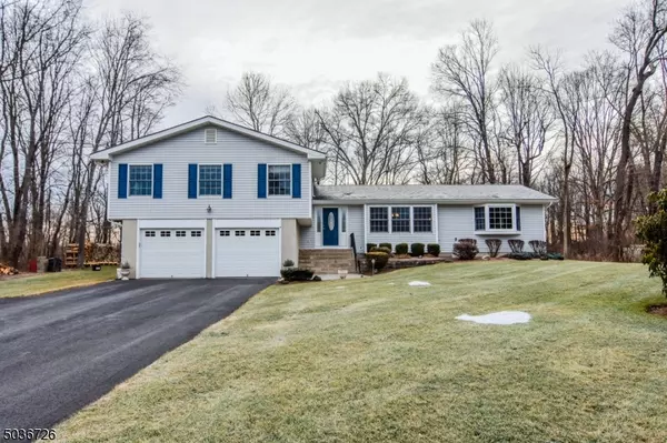 5 HAMPTON SPRING RD, Hampton Twp., NJ 07860