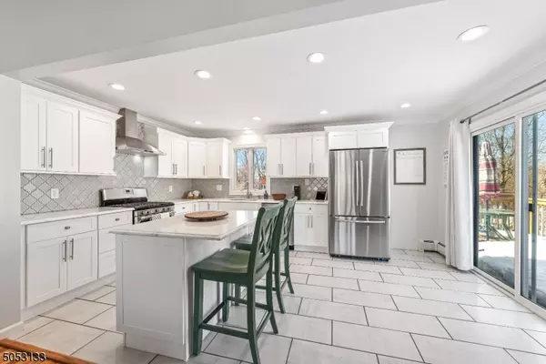 507 Benson Pl, Roxbury Twp., NJ 07850