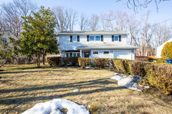 69 Locust Ave, Fanwood Boro, NJ 07023