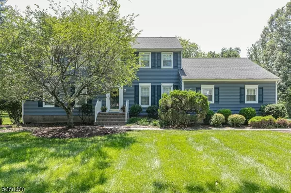 39 Sleepy Hollow Ln, Montgomery Twp., NJ 08502