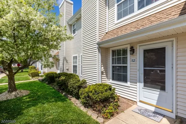 52 Nottingham Way, Franklin Twp., NJ 08873