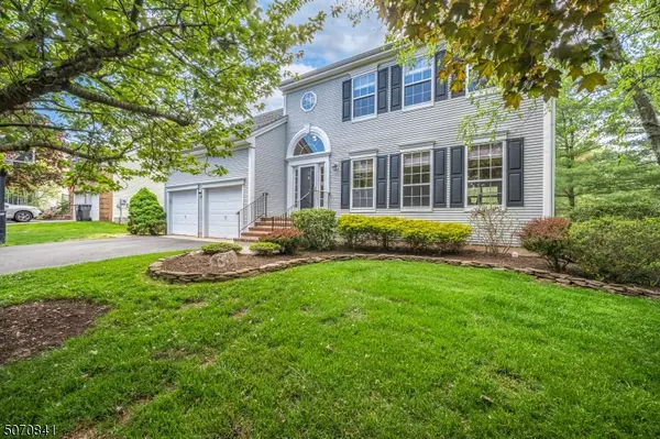 22 Cascades Ter, Branchburg Twp., NJ 08876