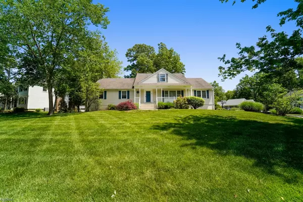 31 Dunbridge Ln, Long Hill Twp., NJ 07933