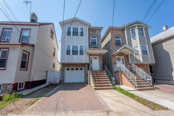 844 Martin St, Elizabeth City, NJ 07201