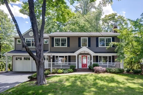 18 Stafford Dr, Madison Boro, NJ 07940