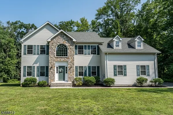 74 Summit Ave, Long Hill Twp., NJ 07933