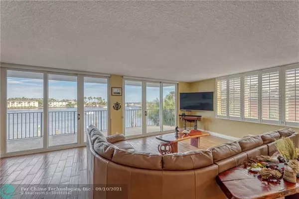 Pompano Beach, FL 33062,2500 Bay Dr  #3B