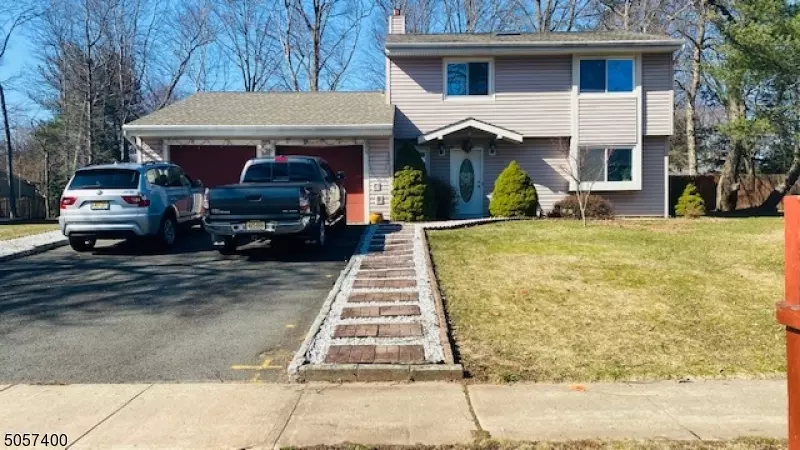 24 Atlanta Ave, Piscataway Twp., NJ 08854