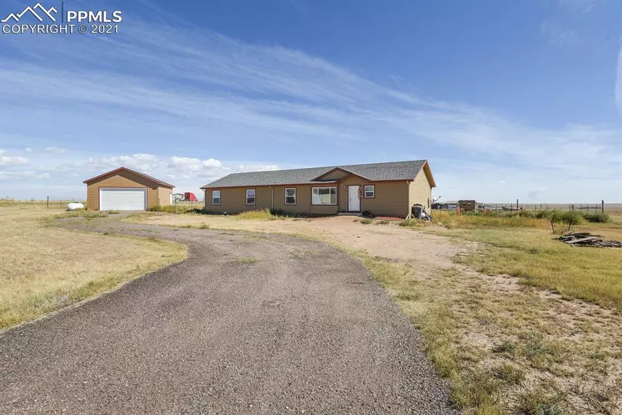 30008 Lonesome Dove LN, Calhan, CO 80808