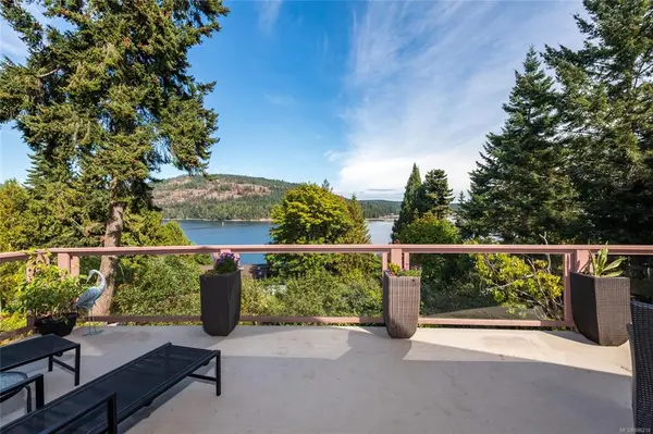 Salt Spring, BC V8K 2B7,206 Roland Rd