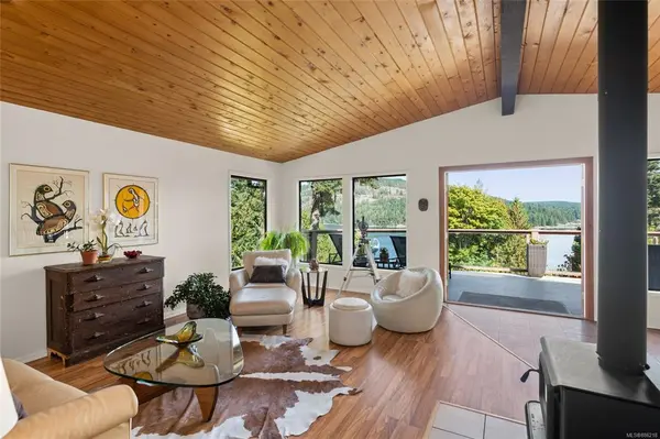 Salt Spring, BC V8K 2B7,206 Roland Rd