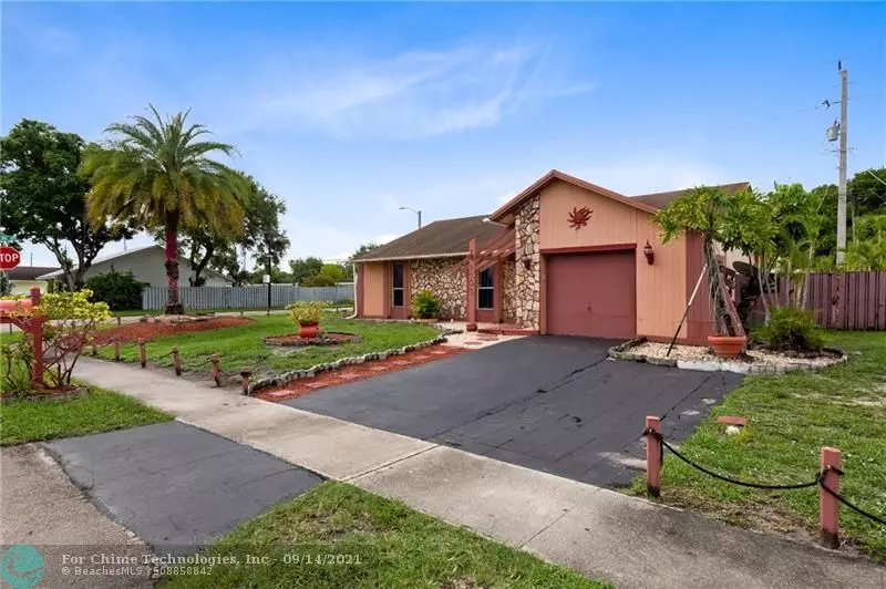 8600 NW 44th Ct, Lauderhill, FL 33351