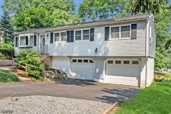 70 Mansel Dr, Roxbury Twp., NJ 07850