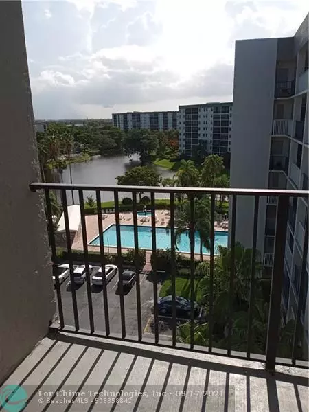 Pompano Beach, FL 33069,2217 Cypress Island Dr  #804