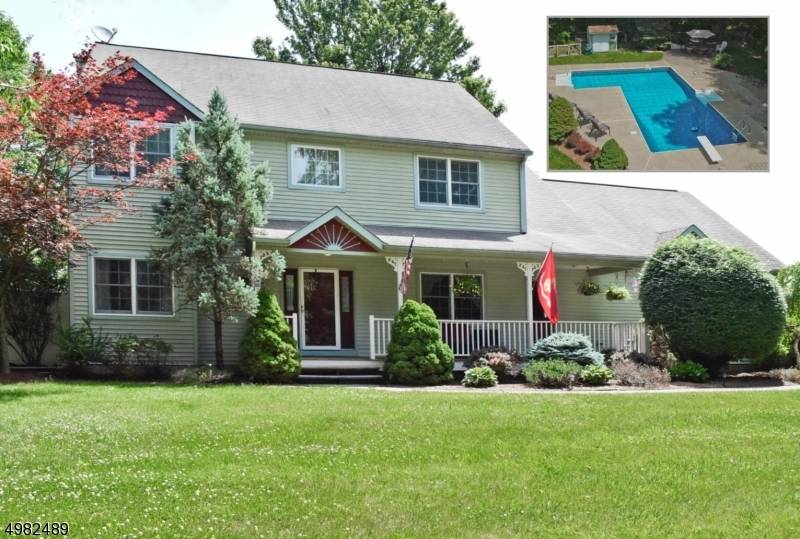 2 DONNA LYNN TER, Vernon Twp., NJ 07461
