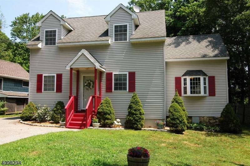 210 MANATICUT RD, Vernon Twp., NJ 07422
