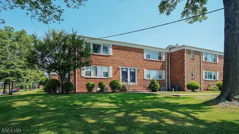 7 COLUMBIA DR #1B, Bridgewater Twp., NJ 08807