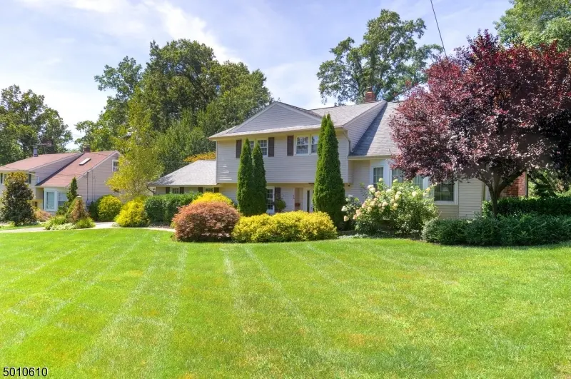 34 GLEN RD, Bridgewater Twp., NJ 08805