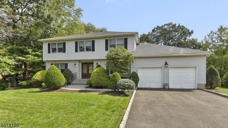 3 TIMBERLINE DR, Wayne Twp., NJ 07470