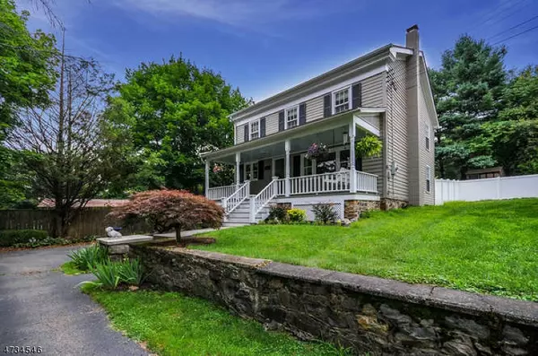 112 Philhower Ave, Califon Boro, NJ 07830