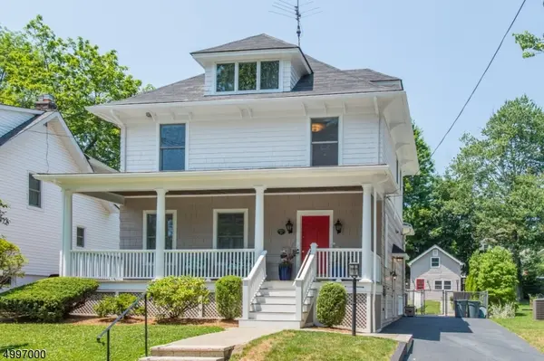 11 HEDGES AVE, Chatham Boro, NJ 07928