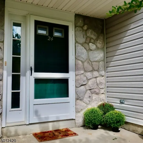 24 BEECHMONT TER, Hardyston Twp., NJ 07419