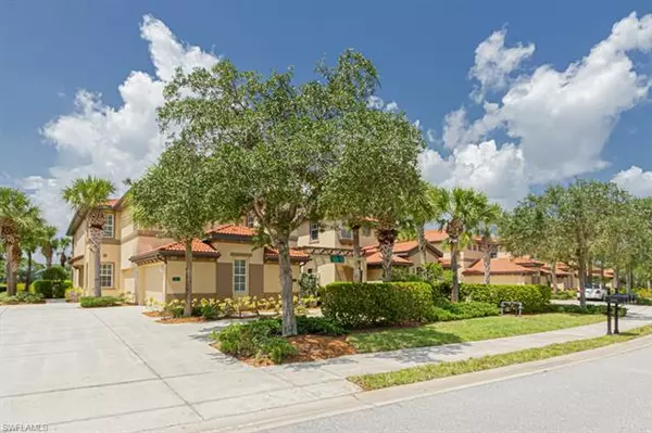 9244 Aviano DR #202, Fort Myers, FL 33913