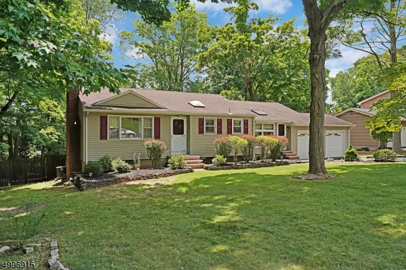 3 BLUE RIDGE AVE, Green Brook Twp., NJ 08812