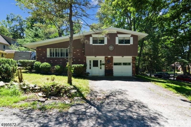 3 S LONGVIEW LN, Vernon Twp., NJ 07419
