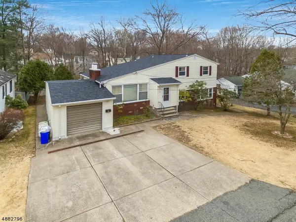 109 WOODHAVEN DR, Wayne Twp., NJ 07470