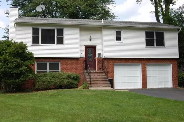 47 Ashworth Ct, Fanwood Boro, NJ 07023